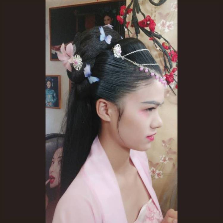 sunshine-广东省·深圳市·龙岗区-抖音-本人很喜欢拍照,身高160,体重42kg,内双眼皮,缺少网红美但有自然美。如有机会网拍,将竭尽所能支持商家摄影,期待一个机会。