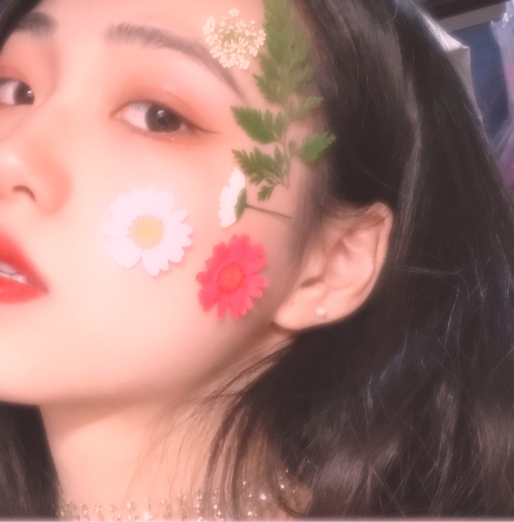 月亮-山东省·潍坊市·青州市-抖音,微博,知乎等-喜歡拍照,想做模特,想变得职业