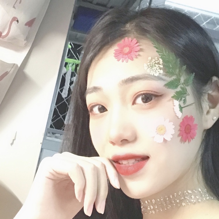 月亮-山东省·潍坊市·青州市-抖音,微博,知乎等-喜歡拍照,想做模特,想变得职业
