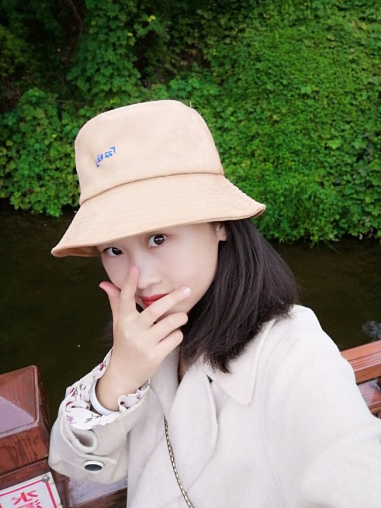 柚夏-重庆市·重庆市·南岸区-抖音 快手 -就是很舒服的生活照,
