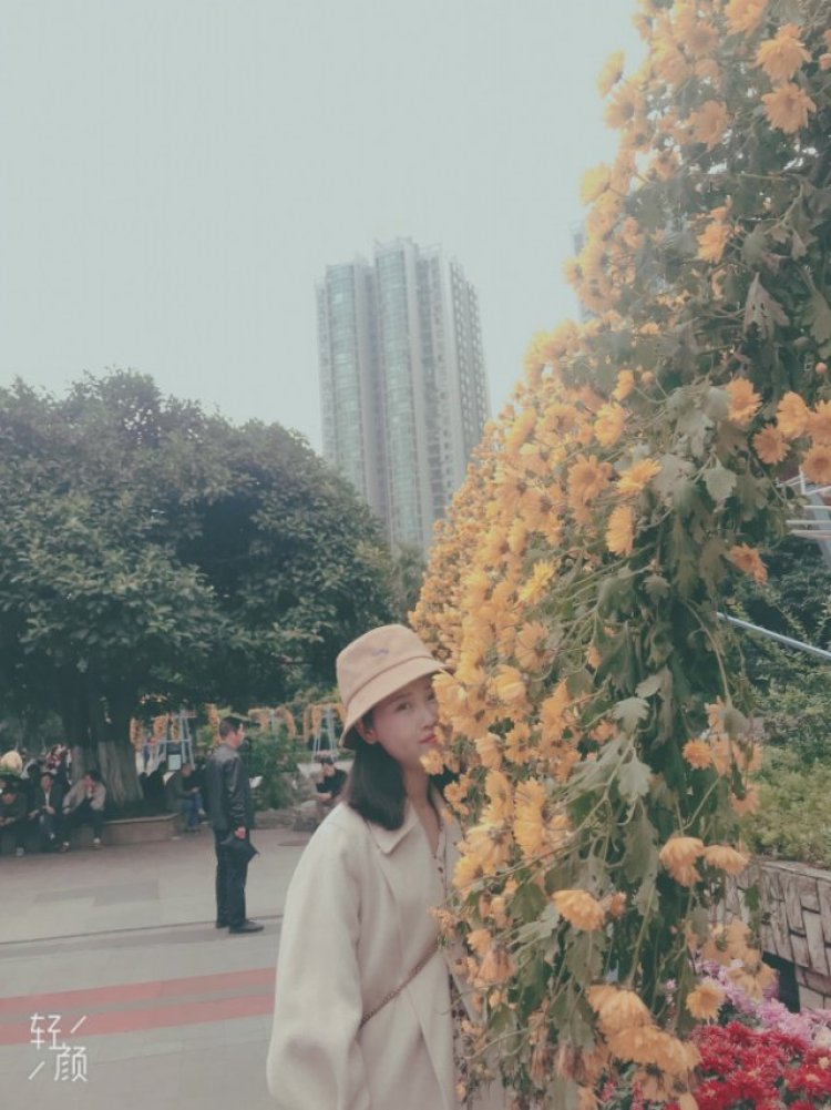 柚夏-重庆市·重庆市·南岸区-抖音 快手 -就是很舒服的生活照,