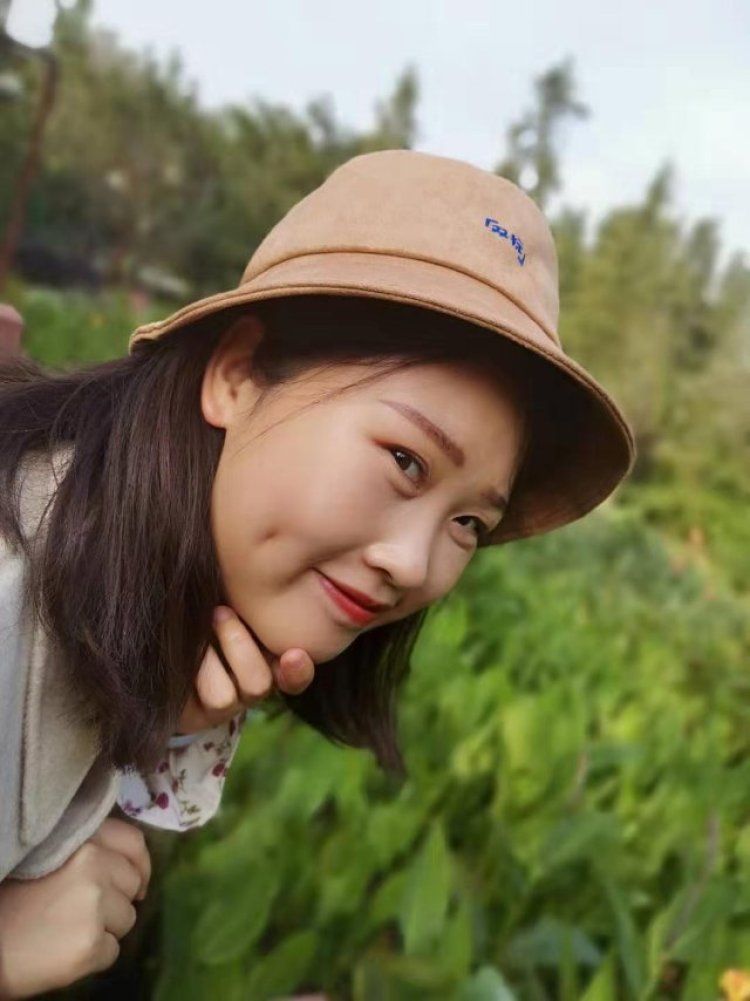 柚夏-重庆市·重庆市·南岸区-抖音 快手 -就是很舒服的生活照,