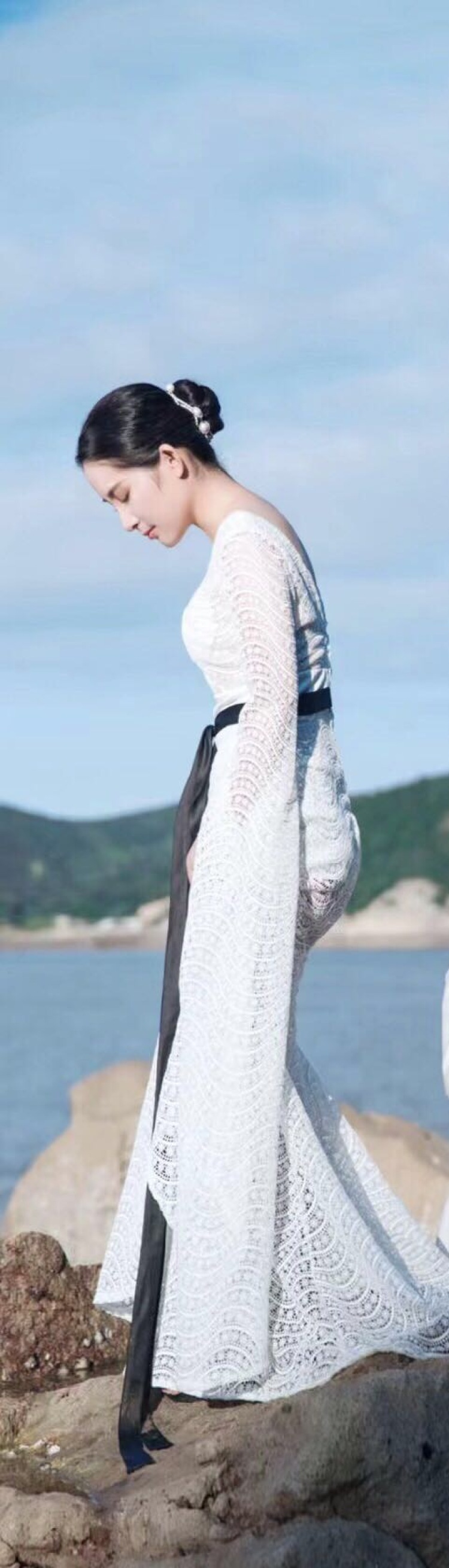 东篱下的小青青-浙江省·温州市·瑞安市--文笔优美,善写诗词,喜古风古韵,可撰写文案。