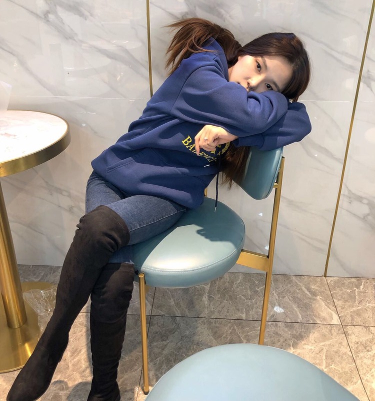 玛丽莲.美丽-江苏省·无锡市·新吴区--买家秀 模特网拍 短视频都可接 接受重拍 出图快质量高 省心省事儿 绝对不是摩卡骗!