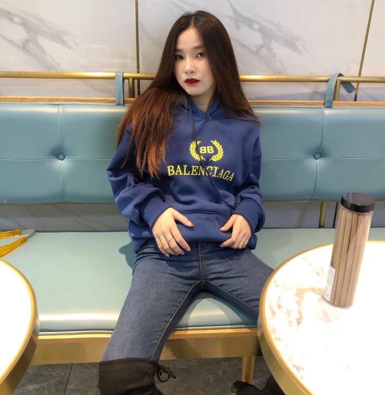 玛丽莲.美丽-江苏省·无锡市·新吴区--买家秀 模特网拍 短视频都可接 接受重拍 出图快质量高 省心省事儿 绝对不是摩卡骗!
