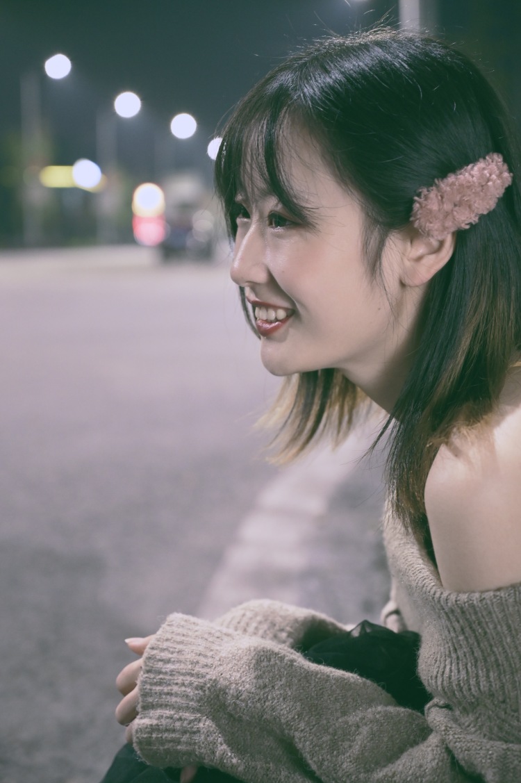 🌔🥛-重庆市·重庆市·江北区-抖音,知乎,朋友圈-接买家秀,详情页等拍摄
身高167,体重90,三围:78 59 88
接诗歌,情诗等创作(擅长命题刁钻的诗歌征文)
热爱诗词格律,英文中文字体曾获过奖。
非诚勿扰,谢谢!
