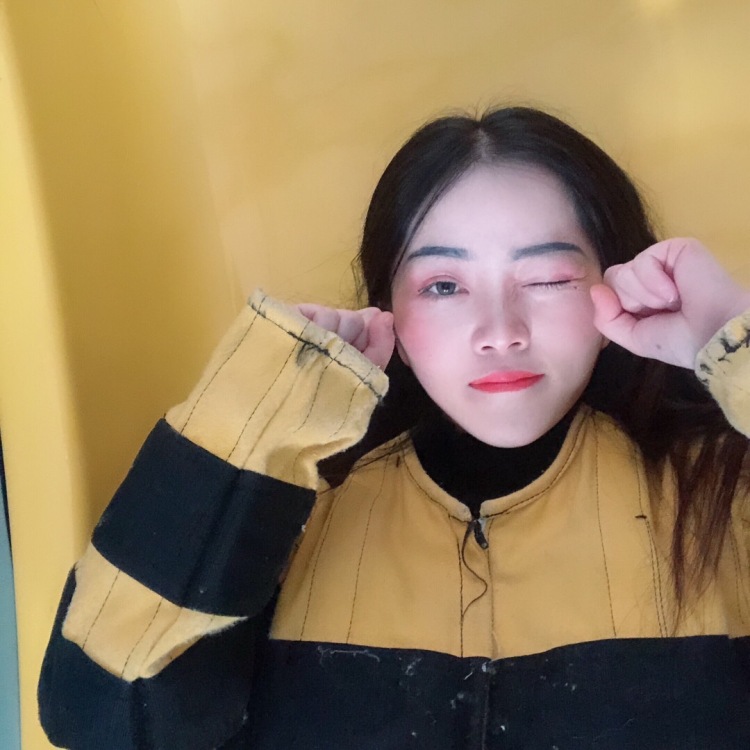 Molly-云南省·保山市·隆阳区--会拍照 会修图 (美瞳 衣服 耳环 项链 鞋)什么风格都可以拍 全国可邮寄