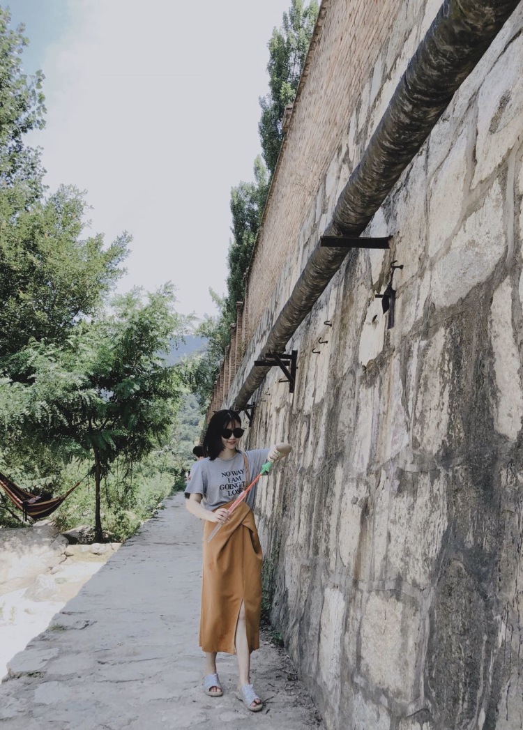 しょうじょじだい💓宋姑娘-陕西省·西安市·未央区-微博,***-懂的拍摄服装饰品风格,特点的技巧,熟玩美图秀秀,ps等app,自己的衣服饰品比较多,擅长于搭配~