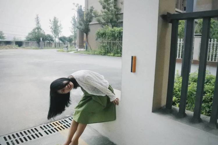 怪味少女-湖南省·长沙市·芙蓉区-抖音,微博,***-本照片是我自己购买的衣服买家秀啦