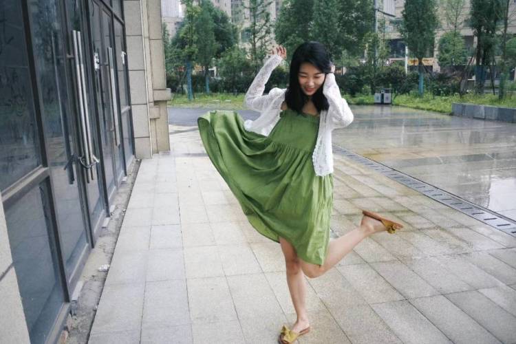 怪味少女-湖南省·长沙市·芙蓉区-抖音,微博,***-本照片是我自己购买的衣服买家秀啦