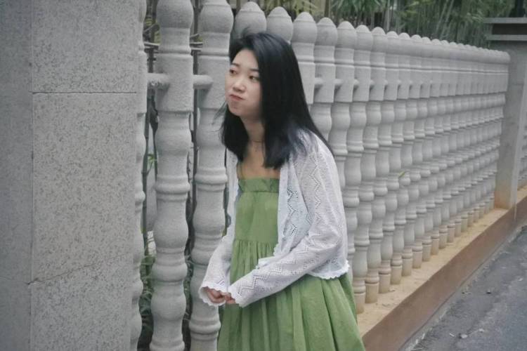 怪味少女-湖南省·长沙市·芙蓉区-抖音,微博,***-本照片是我自己购买的衣服买家秀啦