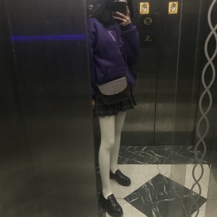 睡懒觉-广东省·佛山市·南海区-微博:菊栀 -接网拍d 滤镜p图后期都会
这些是日常随便拍的 没有滤镜