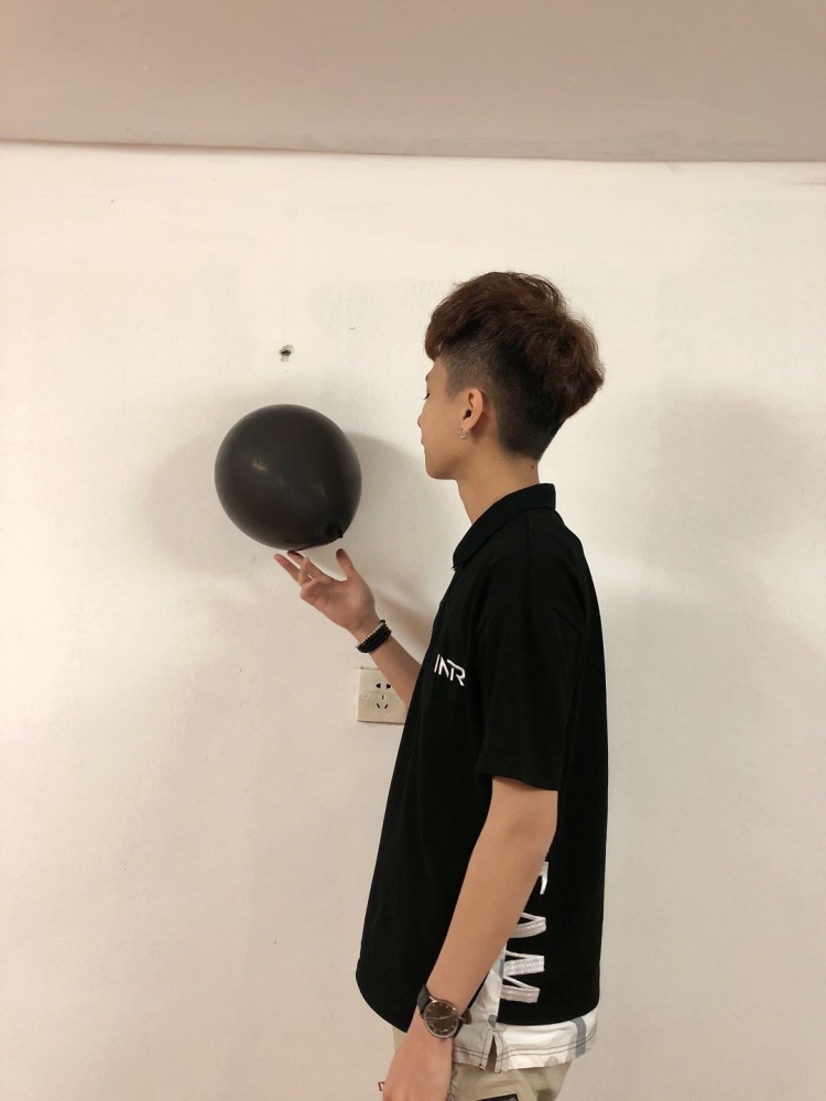 酷盖💚-广东省·揭阳市·榕城区-抖音-需要男模的可以找我。服装拍摄