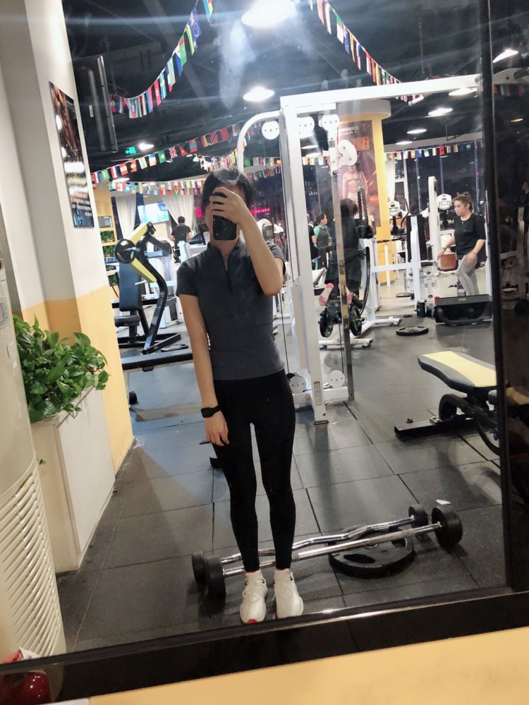 像我这样的人--辽宁省·葫芦岛市·兴城市-抖音-擅长买家秀 可拍小视频