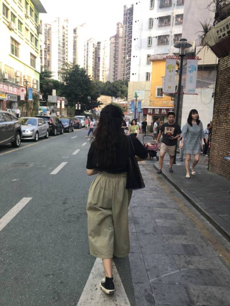 🍉-广东省·惠州市·惠阳区-微博-身材一般,会拍照,买家秀完全OK,在线等合作,谢谢