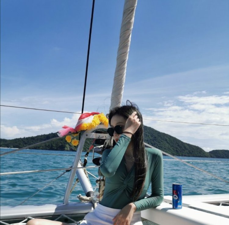 秋乏-湖北省·武汉市·武昌区-快手 抖音 微博-接网拍 短视频拍摄 身高166体重98斤 快手粉丝600~700 有大量时间可以拍摄 会拍照会P图 服装包包鞋子项链美瞳指甲油食品等都接 新手请多多关照