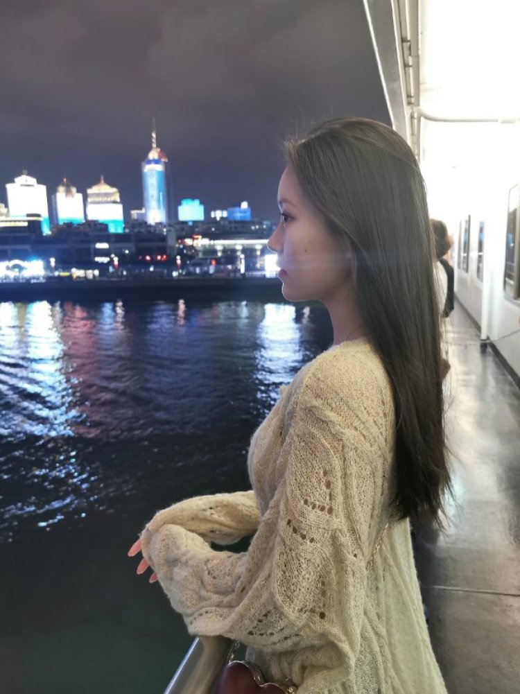 秋乏-湖北省·武汉市·武昌区-快手 抖音 微博-接网拍 短视频拍摄 身高166体重98斤 快手粉丝600~700 有大量时间可以拍摄 会拍照会P图 服装包包鞋子项链美瞳指甲油食品等都接 新手请多多关照