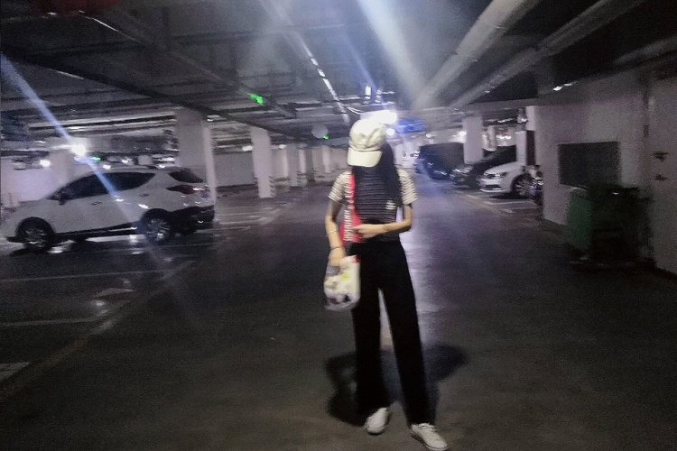 奀妹-河南省·郑州市·惠济区-抖音微博知乎朋友圈-买家秀 文案笔记软文种草 会拍照会p图会搭配衣服✌