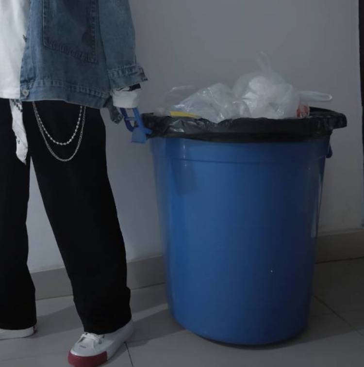 七七-重庆市·重庆市·沙坪坝区-快手-小清新啦 不过可以尝试各种各样的