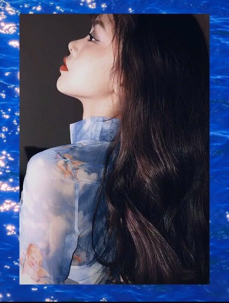 Fourteen-广西壮族自治区·南宁市·兴宁区-抖音-女模特一名,喜欢拍照擅长找角度 是一名化妆师、美甲师 想接衣服,戒指,手链,项链,耳环,假睫毛口红眼影等化妆品寄拍