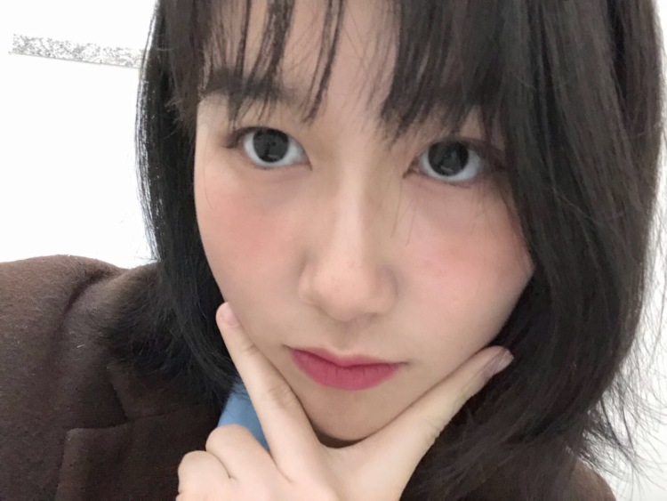 JsR-上海市·上海市·黄浦区-抖音,朋友圈-学生党,身高167,体重95左右 可寄拍送拍,日常服,lolita,汉服,cos服,男装皆可