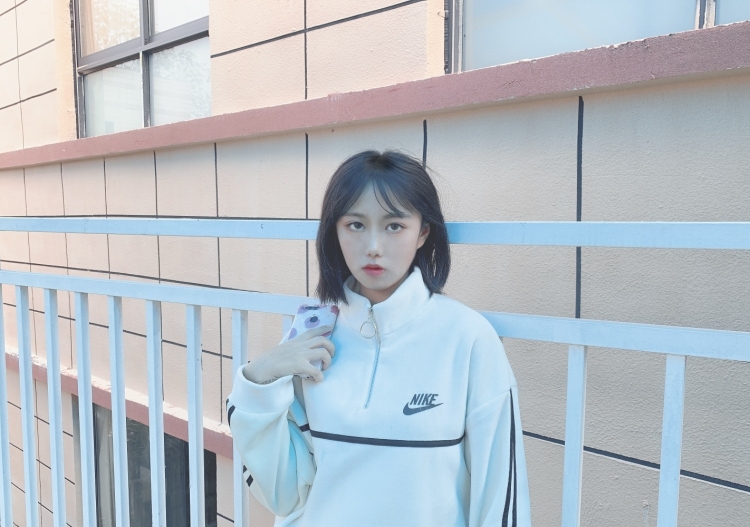 神的少女风情万种-陕西省·西安市·莲湖区-朋友圈 抖音 快手-喜欢拍照 会p图 接拍