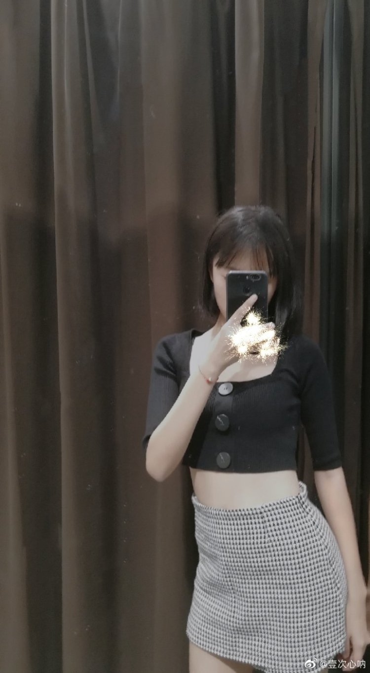 神的少女风情万种-陕西省·西安市·莲湖区-朋友圈 抖音 快手-喜欢拍照 会p图 接拍