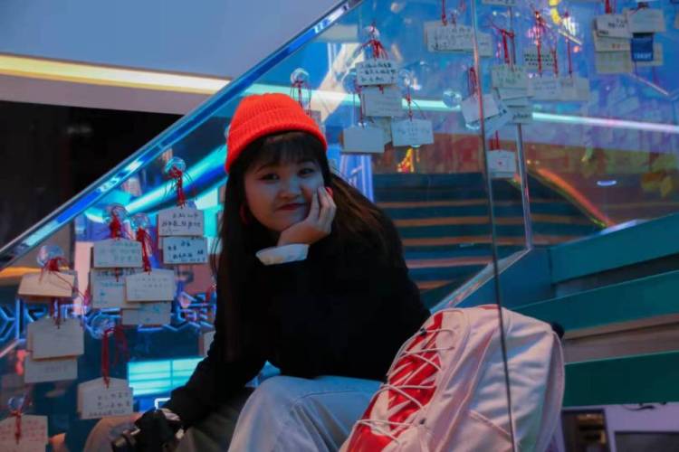 kino-陕西省·西安市·雁塔区-微博,知乎,哔哩哔哩-妹摄一枚,可接拍写真,商业活动等等。可后期,会用ps,lr等软件