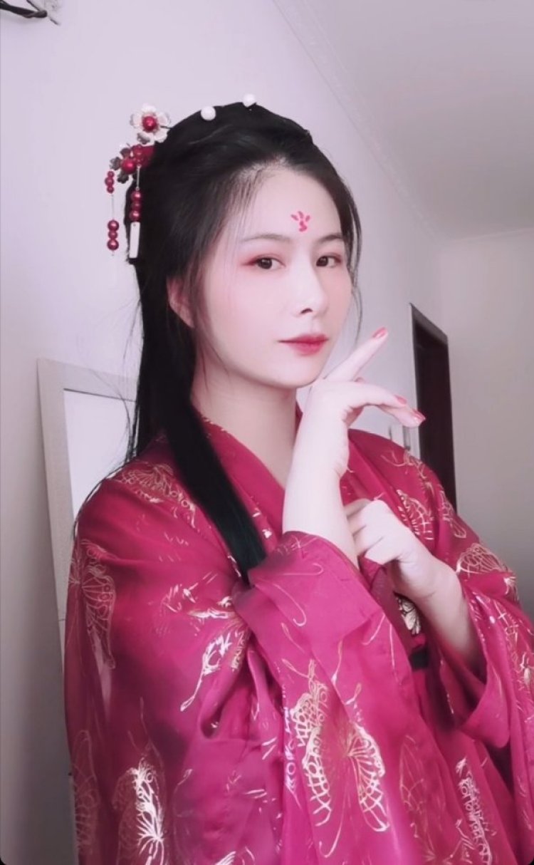 森卉梨佳-新疆维吾尔自治区·巴音郭楞蒙古自治州·库尔勒市-山奈-可接网拍,摆拍,买家秀,首饰耳环衣服裙子汉服都可拍,费用协商,主要是兴趣爱好,喜欢拍照,可以修图,支持寄拍,在线接单,诚信合作哦!