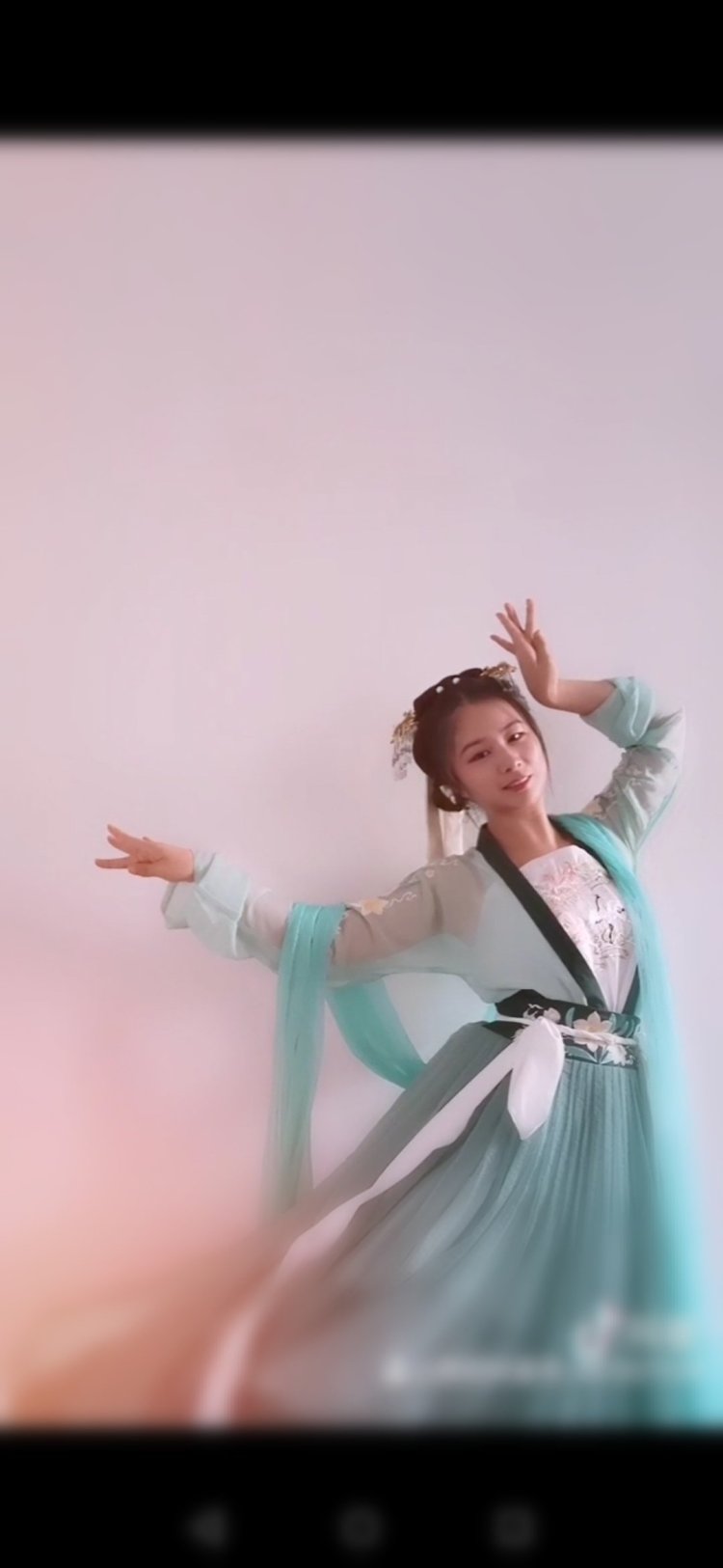森卉梨佳-新疆维吾尔自治区·巴音郭楞蒙古自治州·库尔勒市-山奈-可接网拍,摆拍,买家秀,首饰耳环衣服裙子汉服都可拍,费用协商,主要是兴趣爱好,喜欢拍照,可以修图,支持寄拍,在线接单,诚信合作哦!