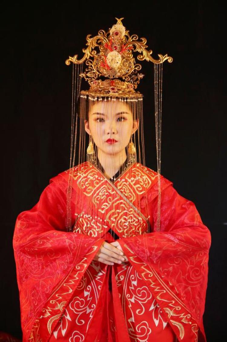 红衣教母.-山东省·潍坊市·寿光市-抖音、朋友圈-买家秀、文案笔记软文种草、模特网拍
