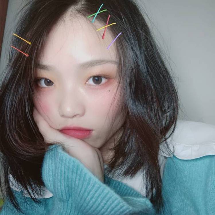 半颗冰糖草莓💕-广东省·深圳市·宝安区--接受网拍:衣服、帽子、鞋子都可以。