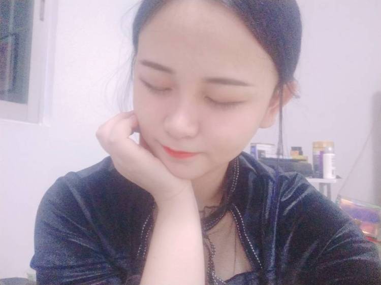 一只拉拉呀-广东省·深圳市·罗湖区-抖音-快手粉丝：2k+
抖音粉丝：1.7w+
***素人
眼影、口红化妆品+宠物用品之类的都ok,养了一只猫，买家秀、寄拍、接单反馈都ok