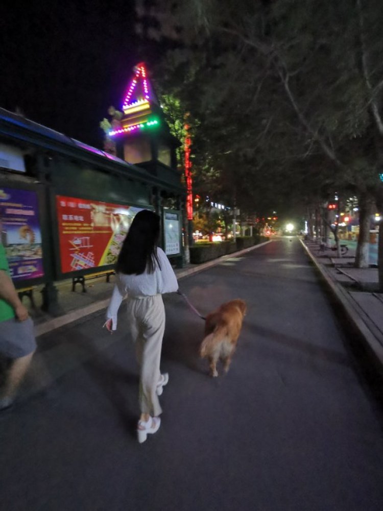 Larinabella-辽宁省·大连市·庄河市-朋友圈-网拍可以找我,出图快,会拍照,会穿搭,p图很厉害,男友身材很好很帅,拍女款,男女款,情侣款皆可,可长期合作!