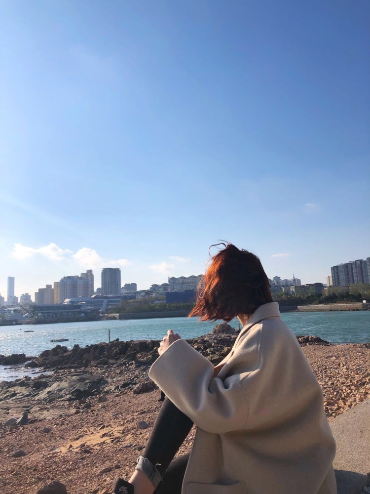 小苹果-湖北省·武汉市·江岸区-***、绿洲、微博-外套的买家秀,点赞评论很多