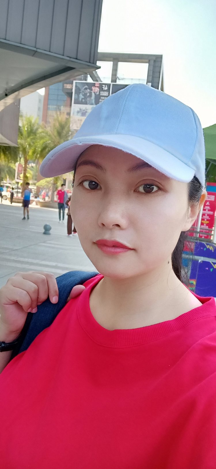 凋零的玫瑰-广东省·东莞市·塘厦镇-抖音 朋友圈,小红-化妆,服装,发饰,短视频