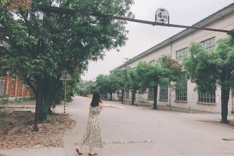 ,-广西壮族自治区·南宁市·西乡塘区-QQ空间-接单买家秀,探店,文案