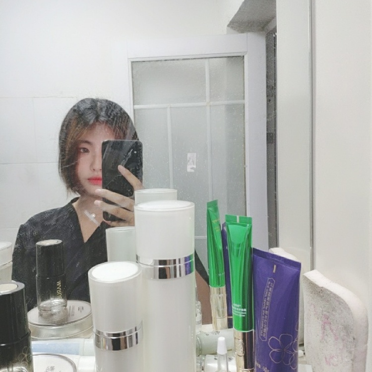 小汤圆不圆-河南省·濮阳市·华龙区--汤圆在线接单,买家秀 、化妆品测评、美瞳饰品摆拍都可!!!