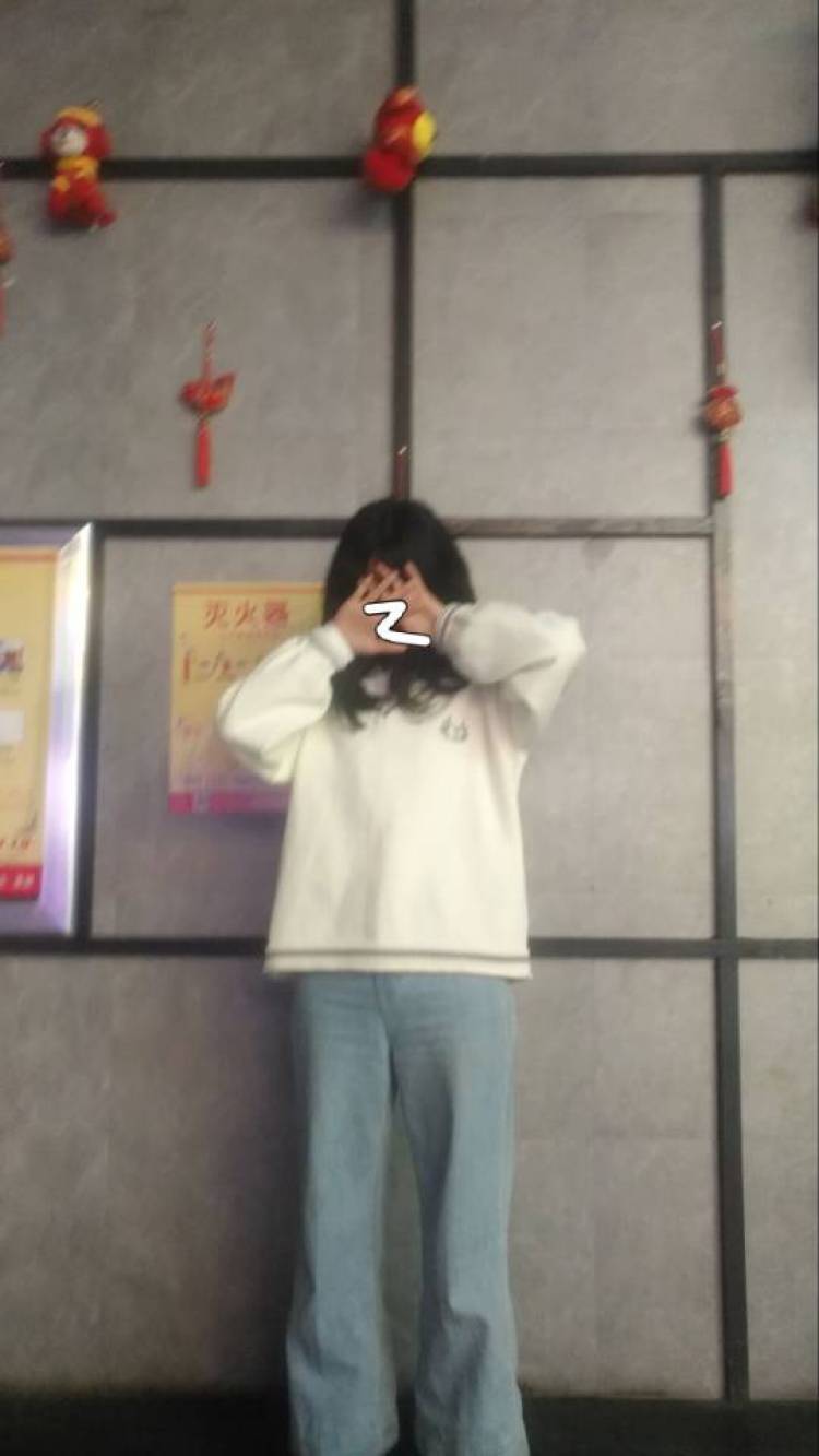 苏柔.七甜在线等你~-内蒙古自治区·兴安盟·突泉县-快手-接寄拍,买家秀,会p图,擅长可爱风格,身高161,体重90斤
