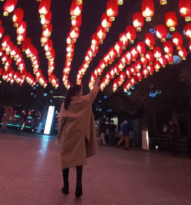 枯叶蝶£-湖南省·郴州市·宜章县-抖音,微博-会穿搭,p图,接买家秀