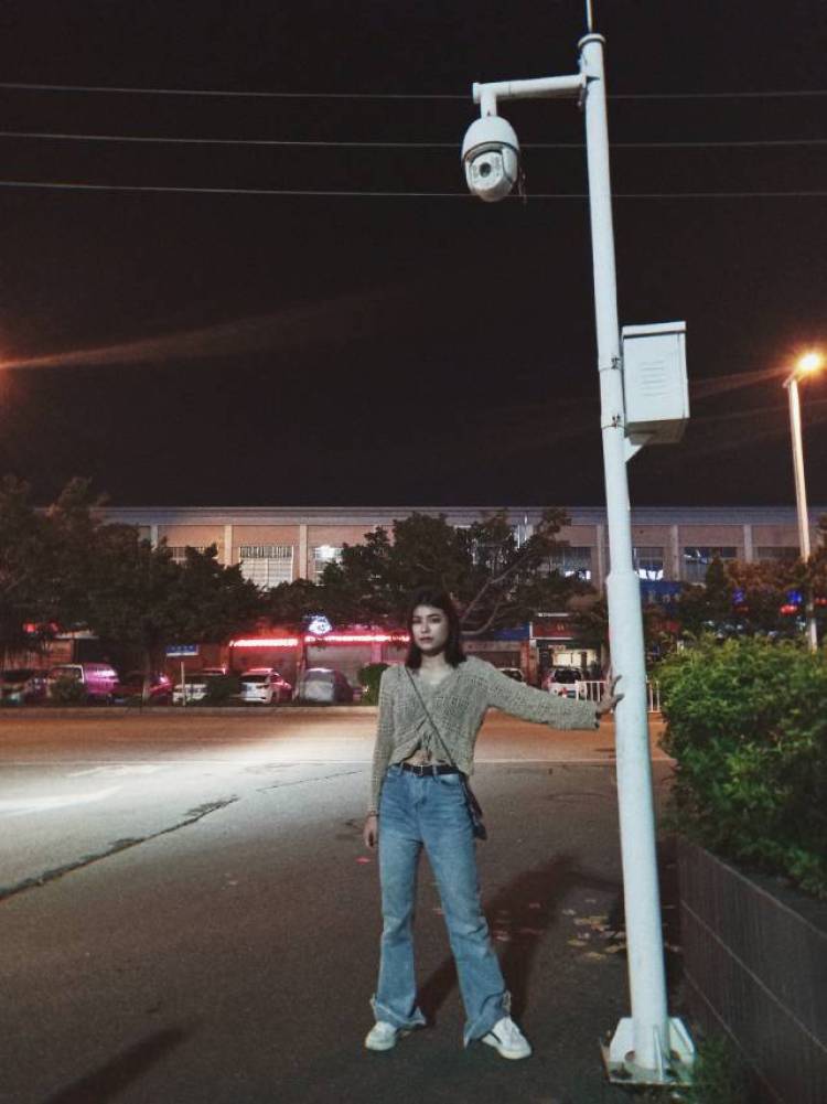 H.-广东省·广州市·黄埔区-快手-爱好拍照,绘画,美妆,业余穿搭。服装模特意向较强,时间协商一致就行。💰 好商量,快手580+,很少玩,诚信合作,非诚勿扰,骗子别来!