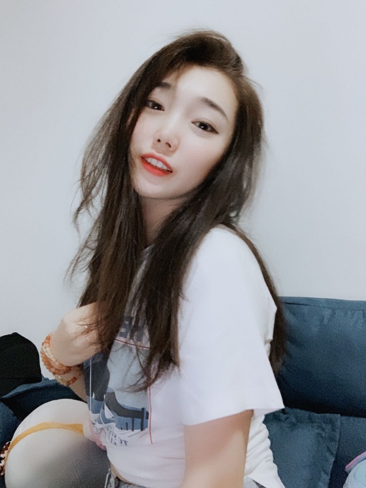王大宝_Claire-北京市·北京市·海淀区-***-美妆,护肤,穿搭,开箱测评,抖音、快手直播,***上做产品测评及生活分享