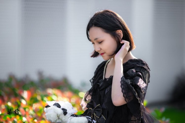 🍬-上海市·上海市·虹口区-抖音,微博-lo娘,素人,没有粉丝